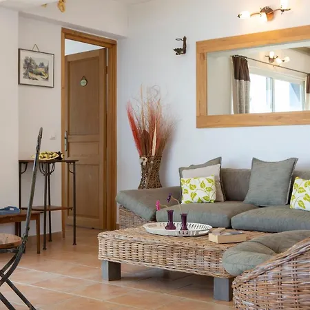 Careva - Beautiful Cozy And Luxury *